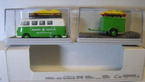 Brekina Model Car 31552 VW Volkswagen Kombi Bus T 1 T1 + trailer 1/87 HO railway scale new in pack