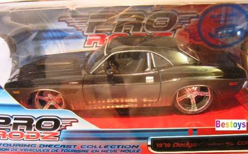 Maisto Diecast Model Car Pro Rodz 31014 Dodge Challenger RT Coupe 1970 1/24 scale new in pack