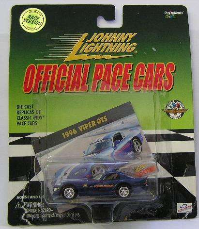 Johnny Lightning Diecast Model Car Official Pace Cars Dodge Viper GTS 1996 Indy 500 2000 on card