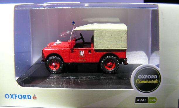 Oxford Diecast Model Car LAN188011 Land Rover 88" inch canvas top "Somerset Fire" 1/76 OO rail scale