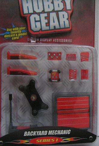 Hobby Gear Display Accessories Diorama Backyard Mechanic Toolbox castor trolley ramps jack 1/24 scal