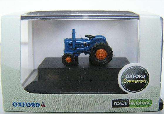 Oxford Diecast Model NTRAC001 Fordson Tractor Farm Agricultural 1/144 N scale new in pack