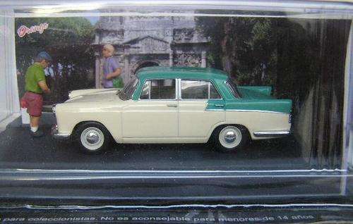 Diecast Model Car Diorama Collection No 26 Austin A 60 Cambridge + Tourists figure 1/43 scale new