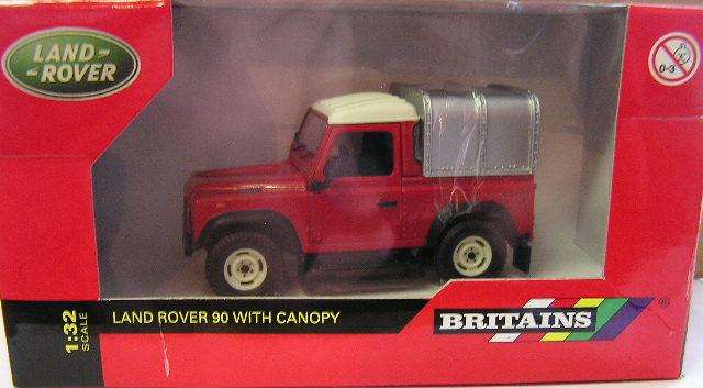 Britains Tomy Diecast Model Car 42732 Land Rover 90 with removable canopy 1/32 scale new in pack