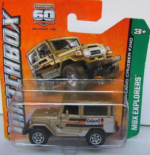 Matchbox Diecast Model Car 60th Anniversary 2013 Toyota Land Cruiser FJ 40 1968 1/64 scale new