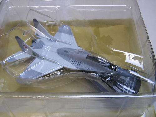 Italeri Military Model Plane Mig 29 A 29A Fulcrum Iraqi Air Force 1/100 scale new in pack