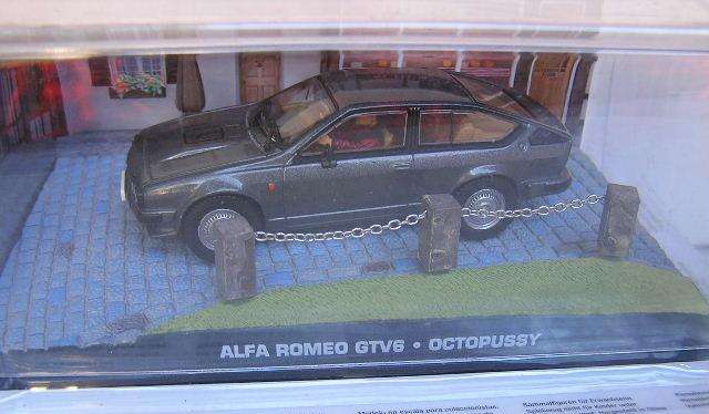 James Bond Diecast Model Car Collection Alfa Romeo GTV  6 Movie Film Octopussy 1/43 scale new in pac