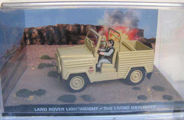 James Bond Diecast Model Car Collection Land Rover Lightweight Movie Film Living Daylights 1/43 scal