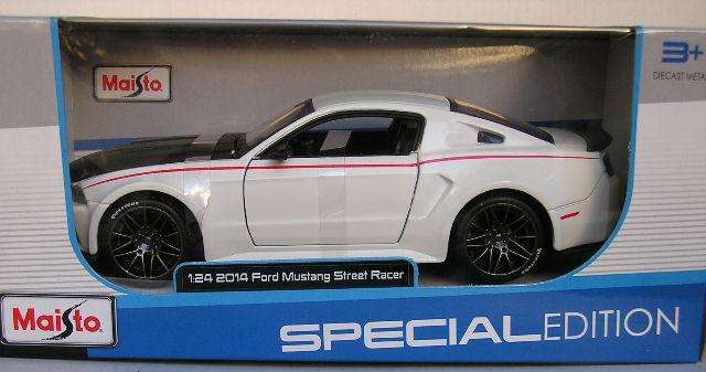 Maisto Diecast Model Car 31506 Ford Mustang Street Racer 2014 1/24 scale new in pack