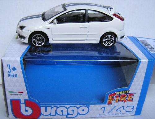 Burago Diecast Model Car Ford Focus ST 1/43 scale new in pack