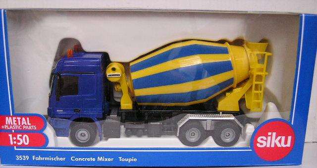 SIKU Diecast Model Truck 3539 Mercedes Benz Actros Cement Mixer Construction 1/50 scale new in pack