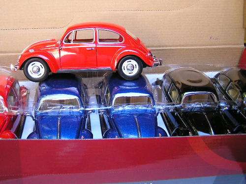 Kinsmart Diecast Model Car VW Volkswagen Classic Beetle 1967 1/24 scale new