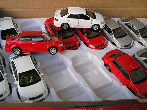 Welly Diecast Model Car Toyota Corolla 2009 1/32 scale new
