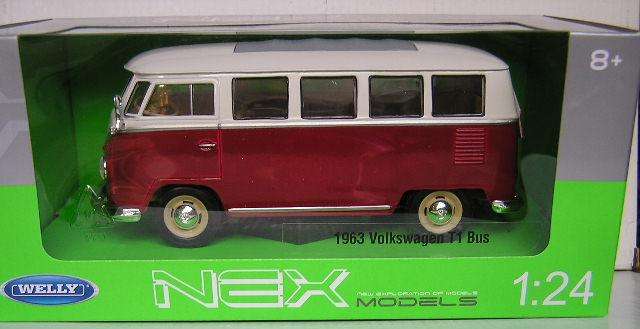 Welly Diecast Model Car 22095 VW Volkswagen Kombi Samba Bus T1 T 1 1963 1/24 scale new in pack