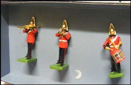 Britains Collectible Figures Figurines 5 pce set 157 Ceremonial Collection Band of the Life Guards
