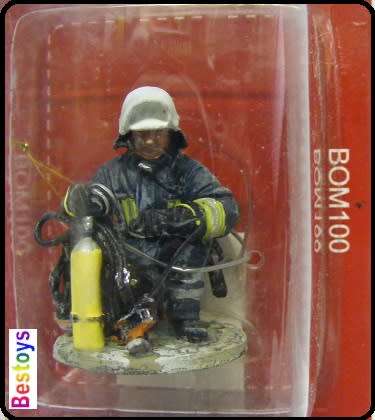 Fire Firefighters Diecast Figure Collection Fireman + oxygen tank Gottingen Germany 200454 mm new