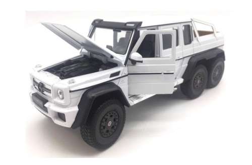 Welly Diecast Model Car 22061 Mercedes Benz G 63 G63 AMG 6x6 1/24 scale new in pack
