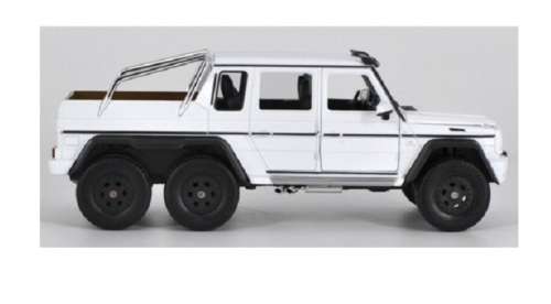 Welly Diecast Model Car 22061 Mercedes Benz G 63 G63 AMG 6x6 1/24 scale new in pack