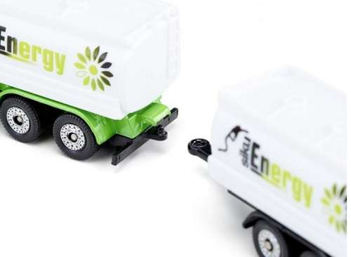 SIKU Diecast Model 1690 Truck & Trailer Tanker set +- 1/87 HO railway scale