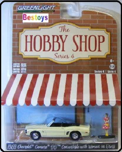 Greenlight Diecast Model Car Hobby Shop Chevy Chevrolet Camaro Conv 1969 + Woman figure 1/64 scale