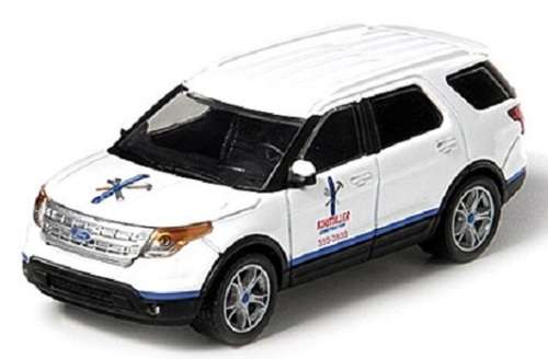 Greenlight Diecast Model Car County Roads Ford Explorer 2011 `KH Miller Construction` 1/64 scale new