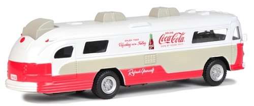 Motor City Diecast Model Car 464005 Starliner Bus 1960 "Coca Cola" 1/64 scale new