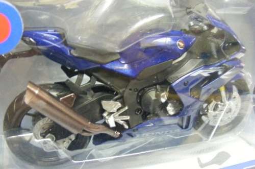 RMZ City Diecast Model Motorcycle Bike Honda CBR 1000 RR 1000RR Fireblade 2020 1/12 scale new in pac