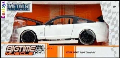 JADA  Diecast Model Car Bigtime Muscle 99973 Ford Mustang GT 2006 1/24 scale new in pack