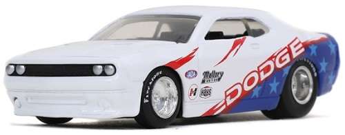 JADA  Diecast Model Car Bigtime Muscle Dodge Challenger SRT 8 SRT8 2008 1/64 scale new in pack