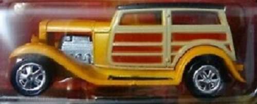 Johnny Lightning Diecast Model Car Dan Fink`s Speedwagon 1/64 scale new in pack