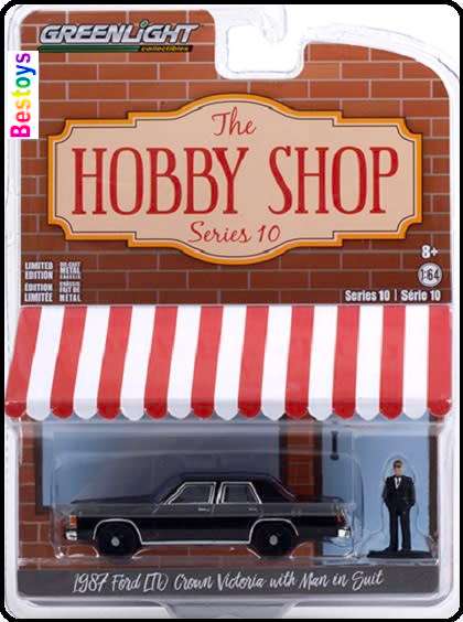 Greenlight Diecast Model Car Hobby Shop Ford LTD Crown Victoria 1987 + Figure Man in suit 1/64 scale
