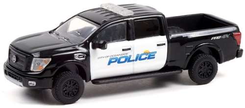 Greenlight Hot Pursuit Police Nissan Titan XD Pro 4x4 2018 Oceanside Police California