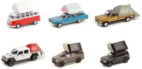 Greenlight Diecast Model Car Outdoors Plymouth Satellite Stationwagon 1969 + Rooftop tent 1/64 scale