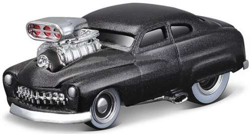 Maisto Muscle Machines Diecast Model Car Transport Ford COE Flatbed 1950 + Mercury 1949 1/64 scale