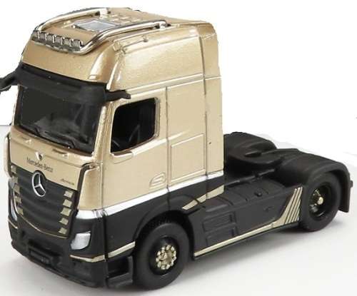 Maisto Model Truck Design Series Custom Rigs Mercedes Benz Actros 1851 1/64 scale