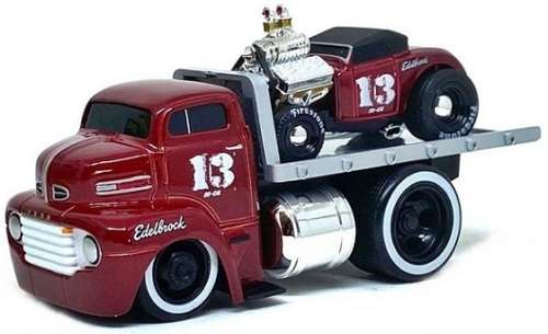 Maisto Muscle Machines Diecast Model Car Transport Ford COE Flatbed Truck 1950 + Ford Roadster 1932