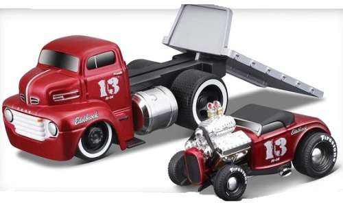 Maisto Muscle Machines Diecast Model Car Transport Ford COE Flatbed Truck 1950 + Ford Roadster 1932