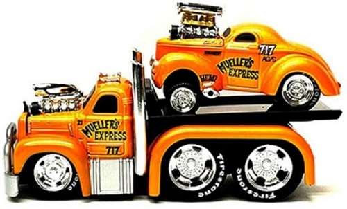 Maisto Muscle Machines Diecast Model Car Transport Mack B 61 Flatbed Truck 1953 + Willys Coupe Gasse