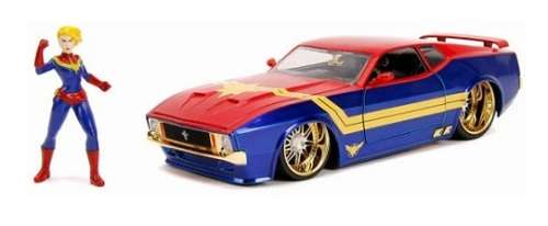 JADA Diecast Model Car 31193 Ford Mustang Mach 1 1973 & Captain Marvel Avengers Figurine 1/24 scale
