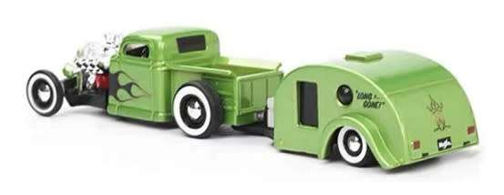 Maisto Diecast Model Car Tow & Go Chevy Chevrolet Pickup 1936 + Traveler Trailer Camper 1/64 scale