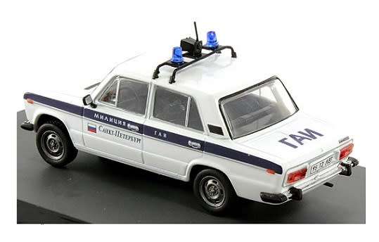 James Bond Diecast Model Car Collection VAZ 2106 Goldeneye Movie Film 1/43 scale