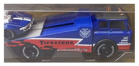 Maisto Elite Transport Ramp Recovery Truck + Chevy Chevrolet Corvette Coupe 1969 "Firestone"