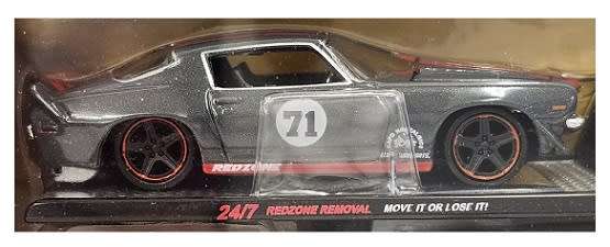 Maisto Design Diecast Model Car Elite Transport Flatbed Recovery Truck + Chevy Camaro Z 28 1971 1/64