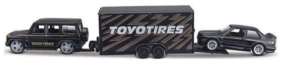 Maisto Diecast Model Car Design Series Hauler Mercedes Benz G Class & BMW 3 Series M 3 M3 1988 + Tra