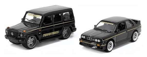 Maisto Diecast Model Car Design Series Hauler Mercedes Benz G Class & BMW 3 Series M 3 M3 1988 + Tra