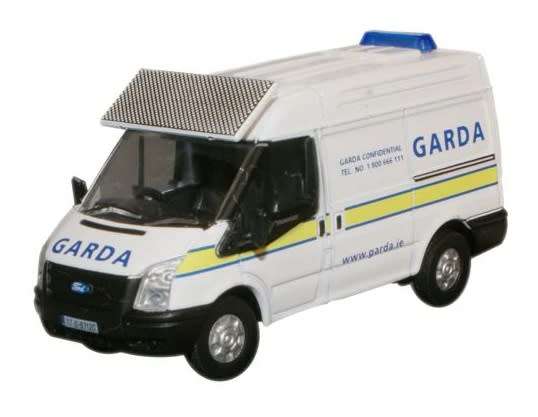 Oxford Diecast Model Car FT007 Ford Transit Van Police `Garda` OO 1/76 railway scale