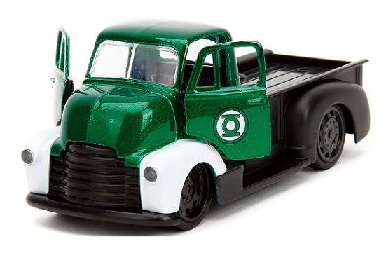 JADA Diecast Model Car Hollywood 33093 Chevy Chevrolet COE Pickup 1952 + Green Lantern Figurine DC