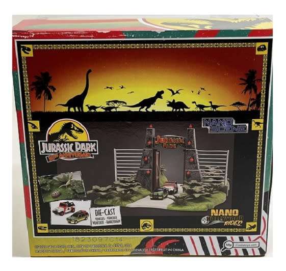 JADA Diecast Model Nano Set 34244 Jurassic Park Cars + Dinosaurs Diorama Movie Film TV