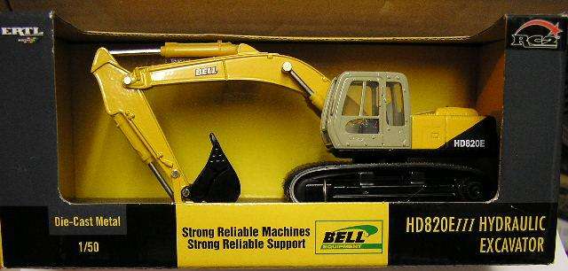 ERTL Britains RC2 15852 Construction Bell HD 820 E Hydraulic Excavator 1/50 scale , new in box