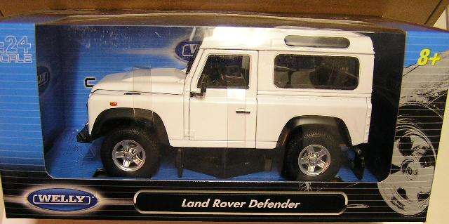 Welly Land Rover Defender 90 , 1/24 scale , new in box , opening doors and bonnet